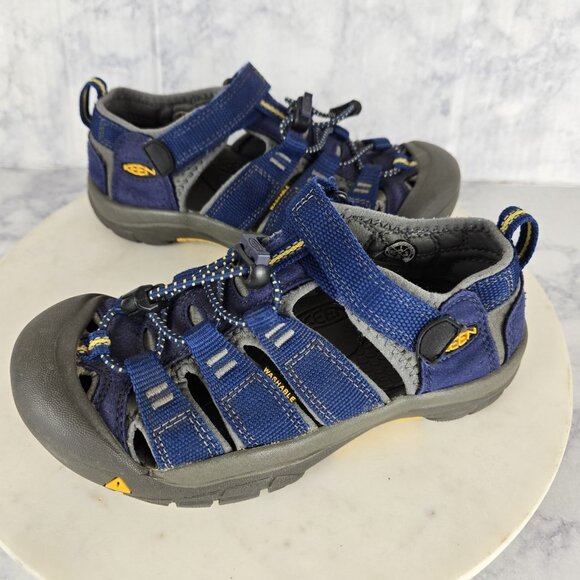 Keen Newport H2 Sandals Boys size 1 Blue Gray Unisex Outdoor Hiking Waterproof‎ - Picture 1 of 10